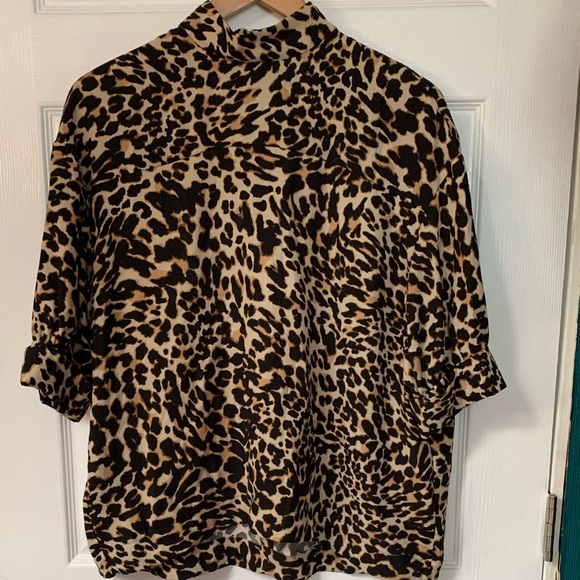 Zara animal print blouse with mock neck and back zipper size M - Picture 3 of 4